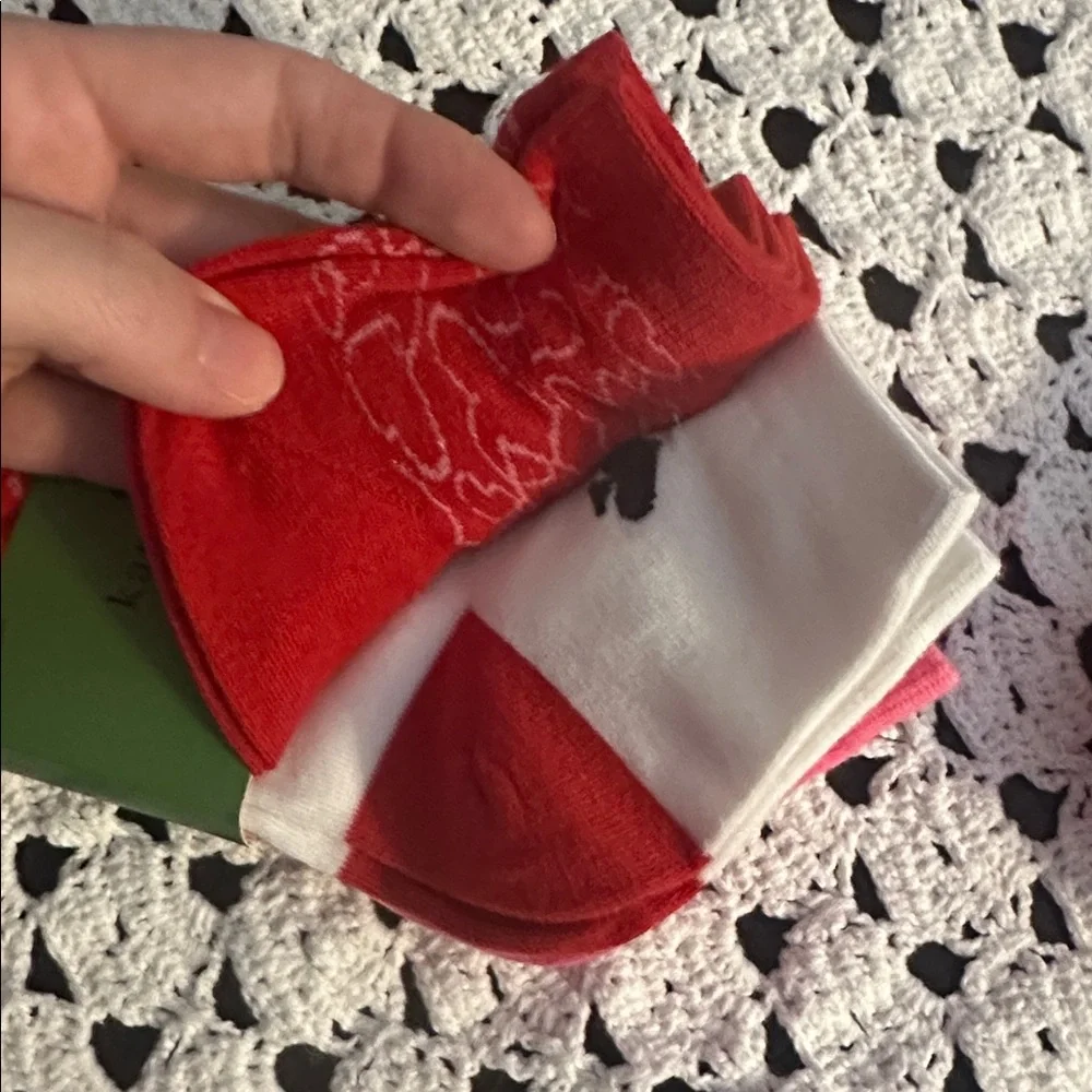 Nwt Kate spade hearts quarter socks sets